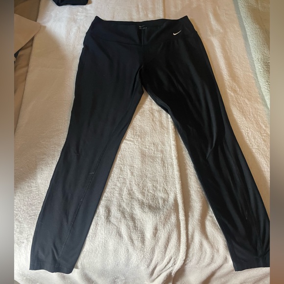 Nike Dri fit leggings - Picture 1 of 4